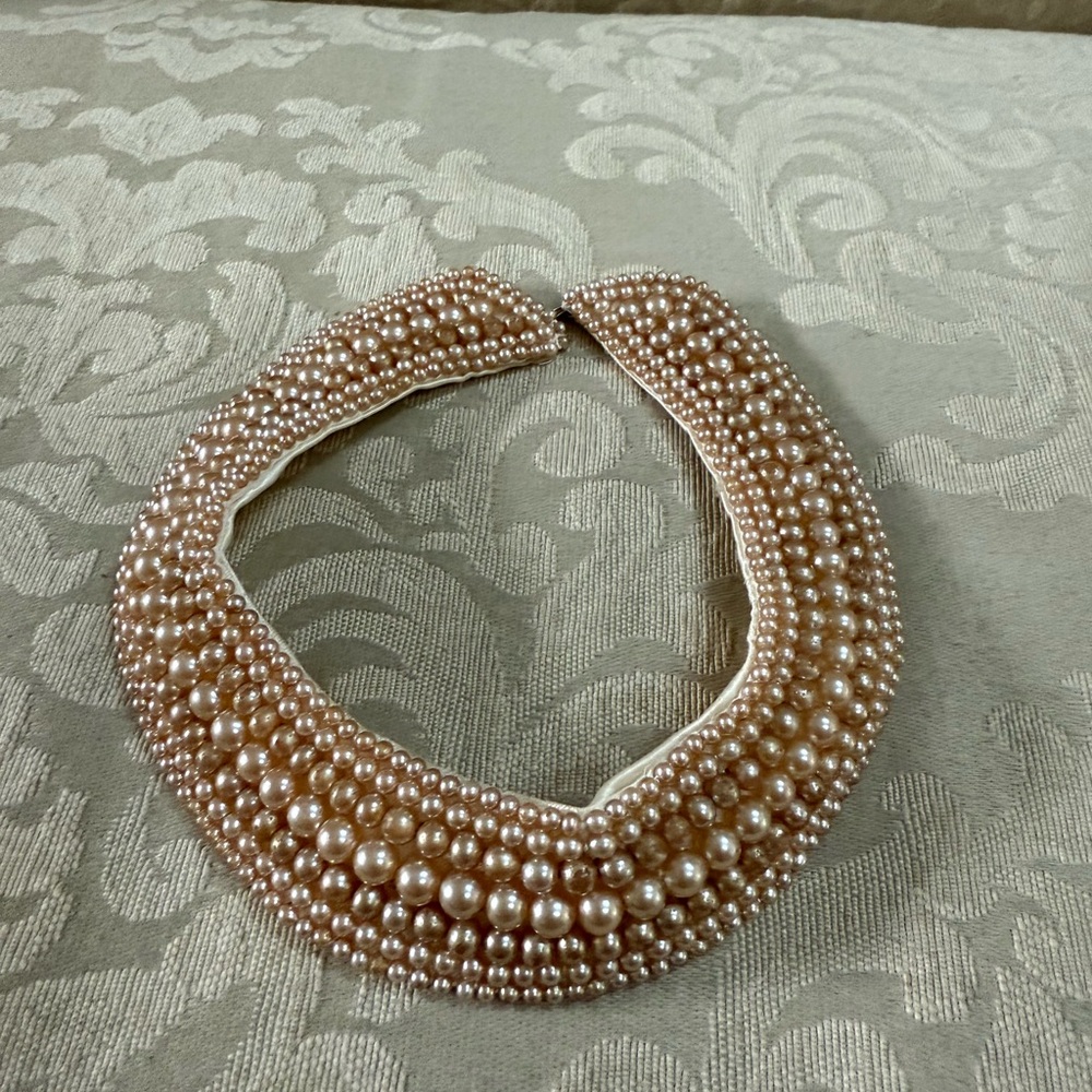 Pearl Collar Necklace - Picture 2 of 10